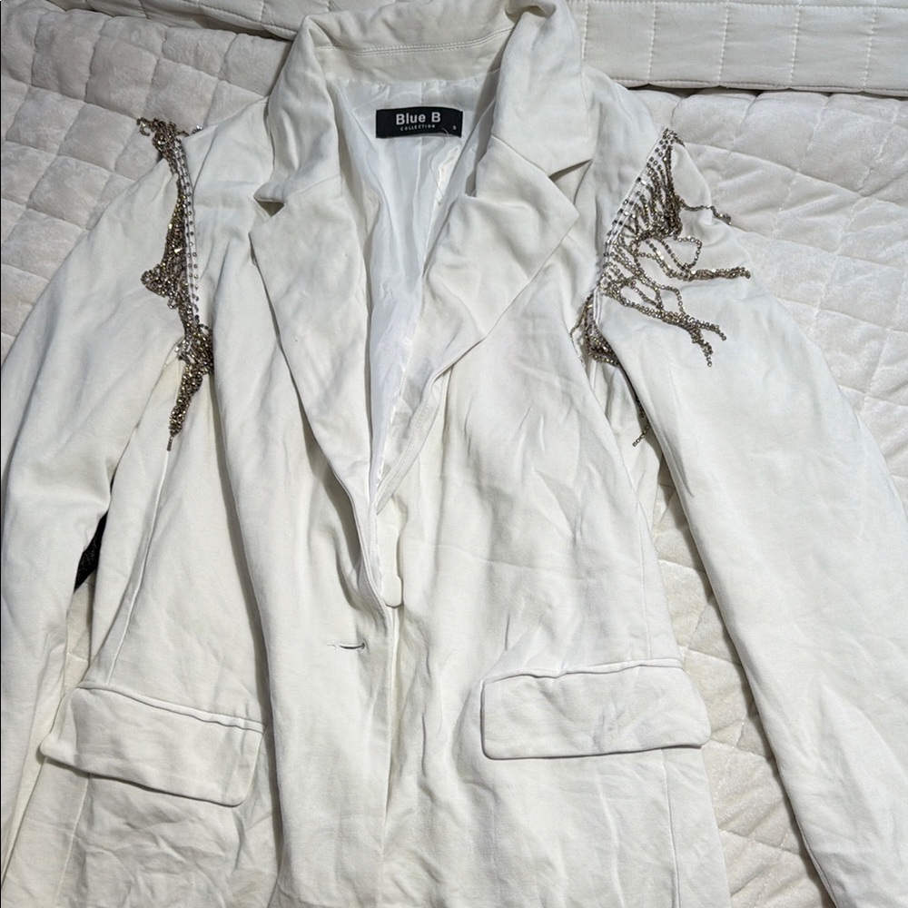 Women's White Embellished Shoulder Blazer